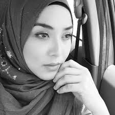 Pelakon lain yang turut membintangi drama ini seperti ikhlas jalil, fezrul khan, alif aziz. Gambar Feiyna Tajudin Pelakon Watak Rabiatul Adawiyah Dalam Drama Sayangku Kapten Mukhriz Malay Viral