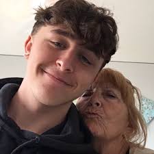 Harry Hunter Workplace Consultant