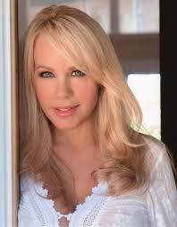 Luanne Lee's Instagram, Twitter & Facebook