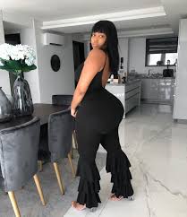 Mzansi 18 thick facebook / 90s kid bbw plussize th. Lethabo Molotsi Is An Entrepreneur And Socialite In South Africa