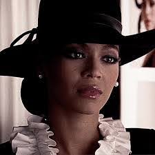 Deena Underwood's Instagram, Twitter & Facebook