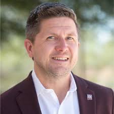 What is strategic communication (an overly simplified explainer video)