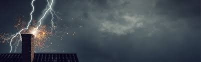 Donder is het geluid dat tijdens onweer gehoord wordt door de ontlading van de bliksem. Preventietips Onweer En Bliksem Klaverblad Verzekeringen
