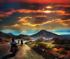 Riding Into The Sunset Country Sunset Bike Pictures Best Mountain Bikes