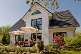 Wenn sie beim hausbau den einen oder anderen euro sparen wollen, werfen sie doch. Neues Haus Auf Altem Grundstuck Haustraum Verwirklichen