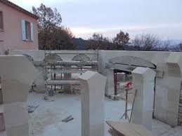 Maybe you would like to learn more about one of these? Insolite Une Maison Neuve Se Transforme En Batisse Ancienne