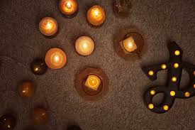How to remove candle wax from carpets or area rugs joe appleby shows you how to remove candle wax from carpets and. How To Clean Wax Out Of Carpet The 2 Best Methods Oh So Spotless