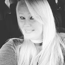 I'm a first time move-in Momma. Single, windowed Mom who drives a small  SUV. My daughter is blessed to have a standard 2 twin dorm room AND a bonus  room where they