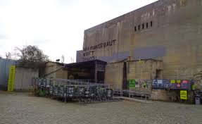 John deere 1200h bunker rechen. Berlin Hitler Bunker Story Bunker Alle Infos Fur Besucher