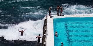 Locations are generally removed 14 days after the last known date that a confirmed case was associated with the location. Kasus Covid 19 Menurun Warga Sydney Diperbolehkan Ke Pantai Lagi Merdeka Com