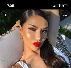 I'm wanting to add more film/production work to my portfolio. If you need a  hair or makeup artist for any project, please reach out Makeup by Kym Small