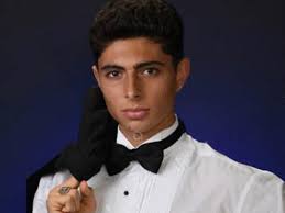 THRASHING 6-0 performance from the boys against Stony Brook!!! After a  slight dry streak, Ze finally put it away TO QUALIFY THE BOYS TO  NATIONALS!!! Enormous shoutout to @madisonadore for the cookies