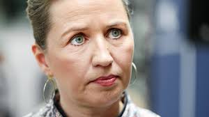 Statsministeren holdt pressemøde om corona