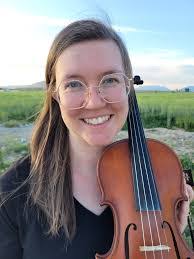 Leslie Koons's Instagram, Twitter & Facebook