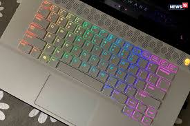 Reviewed in india on 28 may 2020. Alienware M15 R3 Review Monster Performance Great Aesthetics Don T Mask Its Price