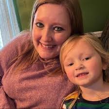 Kimberly Hogue's Instagram, Twitter & Facebook