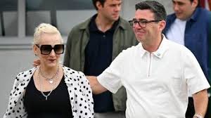 Alison Hammond has stood up for Andy Burnham's wife after 'uncalled for'  criticism. 👏 Burnham and his wife, Marie-France van Heel, were recently  pictured together outside 10 Downing Street for the first