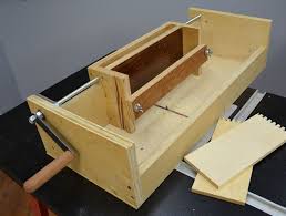Making A Box Joint Jig For The Router Table Box Joint Jig Box Joints Router Table