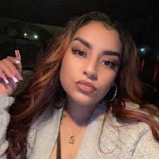 Angie Colon's Instagram, Twitter & Facebook