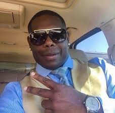 Meet @coachdwtharbguru, Dwayne Wright! His #BehindtheHelmet facts are: 🏈  Dwayne has been married for 8 years with 7 beautiful children! 🏈 He joined  the #PlayersChoir to minister to others and share a