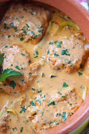 Cod In Creamy Red Roasted Pepper Sauce Little Broken