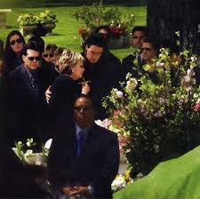 Keanu At Jennifer Syme S Funeral In April Of 2001 Jennifer Syme Keanu Reeves Keanu Reeves Family