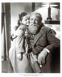 Natalie Wood In Miracle On 34th Street 1947 Best Holiday Movies Best Christmas Movies Christmas Movies