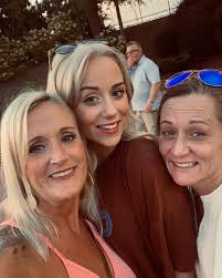 Larkin Maely Cole (@larkin.cole) • Instagram photos and videos