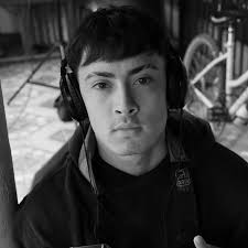 MONTAJE. Nicolás Cáceres. #AguaconAzúcar este 12 de julio.