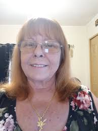 idc about being thick no more i'm pretty & can wear my real hair eat that up