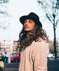 Long Curly Hairstyles For Men 2017 Lang Haar Stylen Mannen Kapsels Lang Mannenkapsels