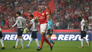 In some countries, since 1952, benfica has had supporters' clubs known as casas do benfica (benfica houses), places for cultural, social and sport interaction among benfiquistas. Benfica Feirense Resumo Do Jogo Sl Benfica