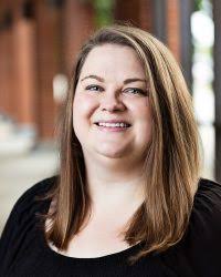 Sarah Steed's Instagram, Twitter & Facebook