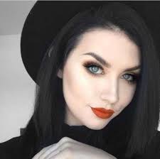 The key to rocking a black shade: 65 Ideas Makeup Dark Hair Girls Pale Skin Makeup Black Hair Makeup Black Hair Pale Skin