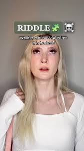 Teri Riddle's Instagram, Twitter & Facebook