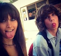 My family is very religious and a lot of, like. Paris Jackson Verstand Als Kind Die Masken Nicht Promicabana