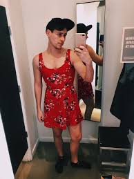 How Many Females Would Mine A Guy Trying On Dresses Etc In The Next Cubical Men Wearing Dresses Men Wearing Skirts Men Dress