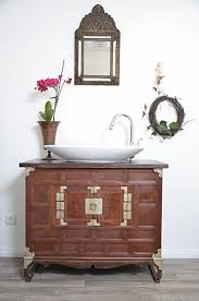 Antike Waschkommode Im Kolonialstil Von Land Liebe Badmobel Landhaus Shabby Chic Badezimmer Waschtisch Badezimmer Einrichtung