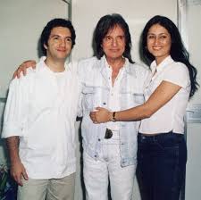 Jun 21, 2021 · a cantora madonna postou no domingo, 20, em seu instagram uma foto ao lado do pai, silvio ciccone, de 90 anos, e dos filhos. Familia Roberto Carlos