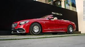 The Luxurious Mercedes Maybach S650 Cabriolet Was Unveiled At The La Auto Show At Around 320 000 It Is Truly Top Of The Lin Maybach Mercedes Maybach Mercedes