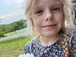 Lacey Perry's Instagram, Twitter & Facebook