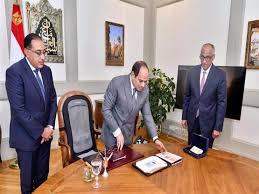 العملات المصريه الجديده فئة ال 10ج و 20 ج البلاستيكيه وهيتم أصدرها في شهر نوفمبر Goo7hi1wcvmcvm