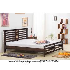 Model tempat tidur anak terbaru yang mampu menghemat ruang di kamar anak minimalis ini kami sangat rekomendasikan untuk anda. Tempat Tidur Minimalis Kayu Jati Model Jari Jari Furniture Asli Jepara