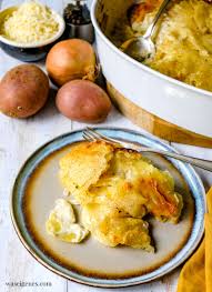 15 minuten gratinieren lassen, um sie durchzubrennen und anschließend goldbraun zu grillen. Kartoffelgratin Ein Klassiker Aus Dem Ofen Cremig Wurzig Lecker