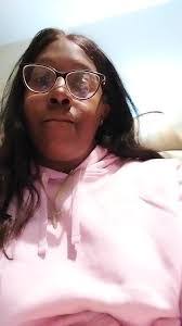 Daphne Easter's Instagram, Twitter & Facebook