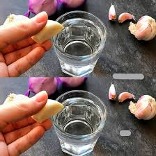 Les merveilles de l'eau à l'ail : une habitude quotidienne simple aux bienfaits considérables 👇👇👇 Avez-vous déjà chanté aux bienfaits de l'eau à l'ail dans votre routine quotidienne ? Même si cela
