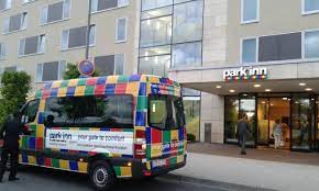 Located close to frankfurt airport (fra), the park inn by radisson frankfurt airport hotel offers a modern and colorful place to stay. The Hotel Shuttle To The Airport Bild Von Park Inn By Radisson Frankfurt Airport Frankfurt Am Main Tripadvisor