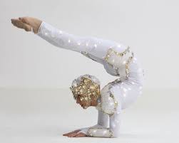 Pin By Victoria Geaney On Costumes Contortion Contortionist Acro Dance