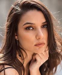 Damla Colbay Tv Series Biography Height Turkish Drama In 2021 Celebrities Actresses Beauty