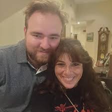 Amy Simcox's Instagram, Twitter & Facebook